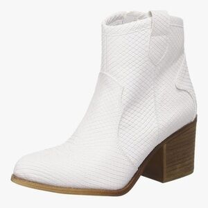 ❄️Dirty laundry White Textured Ankle Boots z
